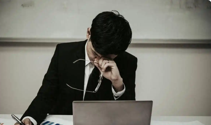 用一些假大空的词汇,本质就是不想解决问题 配图1